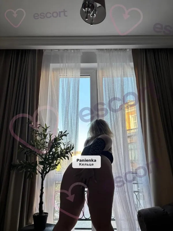 Ella - Attractive and Elegant Woman with Class