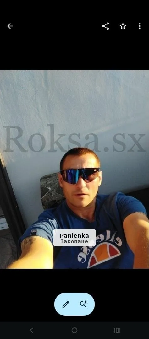 Приваблива жінка запрошує на зустріч у Закопане