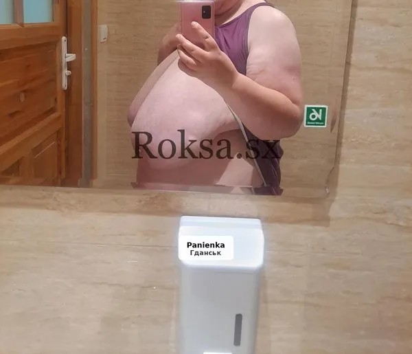 Ciężarna Asia szuka sympatycznego towarzystwa