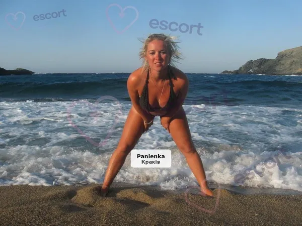 Julia - Hot and Relaxing Meetings