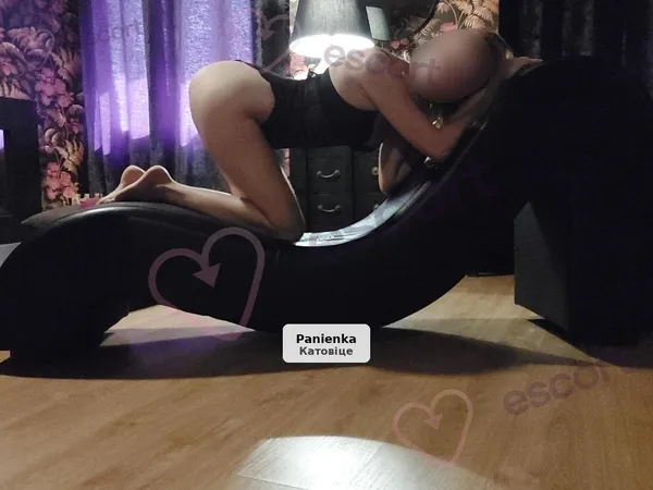 Sensual Massage with Karolina - Full Relaxation and Satisfaction