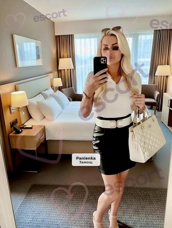 Attractive Blonde 29 Years Old