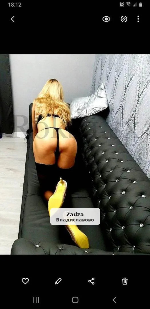 Laura VIP