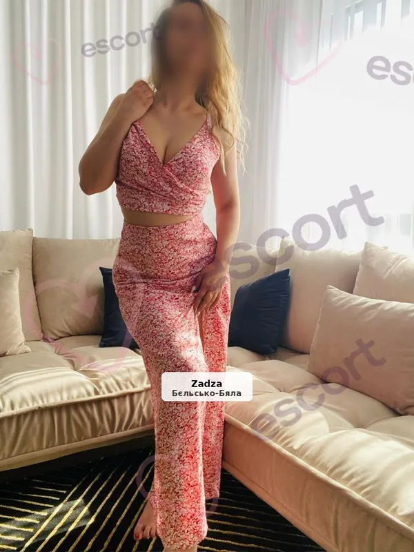 Enchanting Izabella – Unforgettable Moments