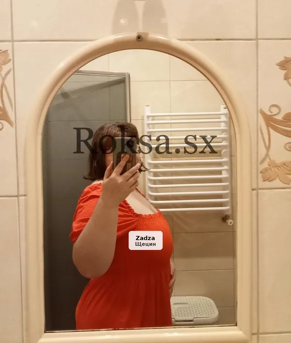 Aleksandra - Natural and Feminine BBW