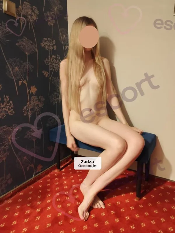 Meet Lu - Young, Petite & Discreet