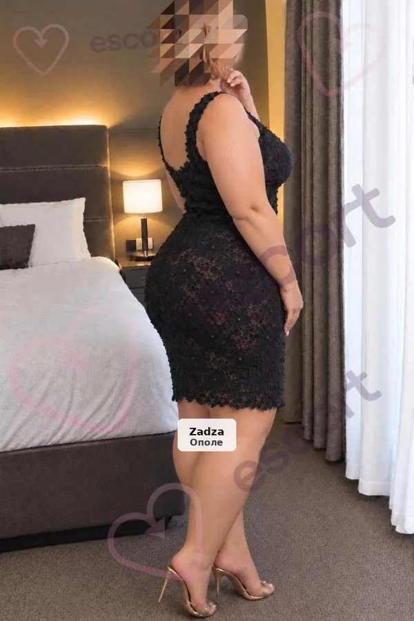 Zmysłowa BBW – Pełne kształty i namiętność
