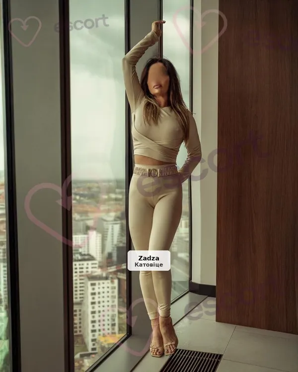 Elegant Relaxing Massage - Cleo