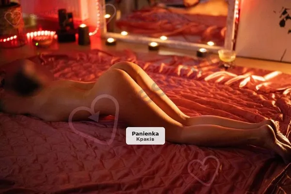 Karina: Filigree Woman & Nuru Massage