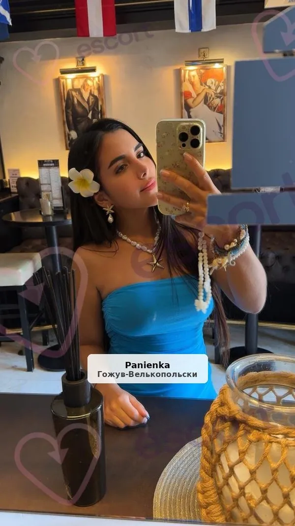 Elegant Latina from Venezuela - 25 years old