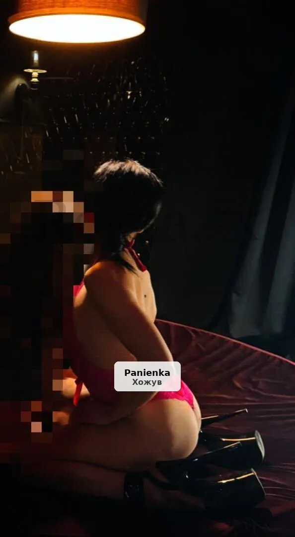 Karolina - Słodka i niegrzeczna 26-latka spełni Twoje fantazje