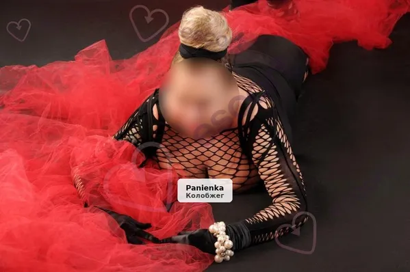 Dojrzała Kobieta z Naturalnym Rozmiarem 10 – Królowa Francuza i Głębokie Gardło