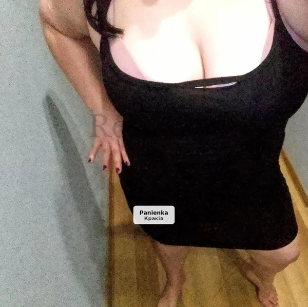 Чуттєва зустріч з Кароліною Plus Size