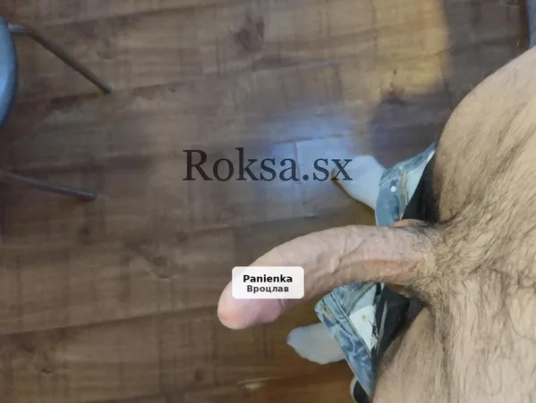 Atrakcyjny i seksowny chłopak - zapraszam na spotkanie