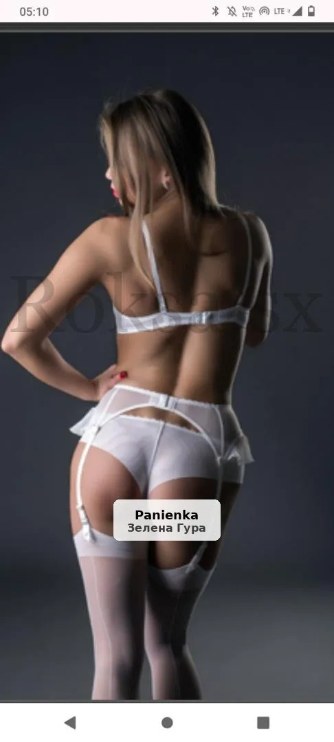 Klaudia (31) - Certified Masseur - Body to Body Massage