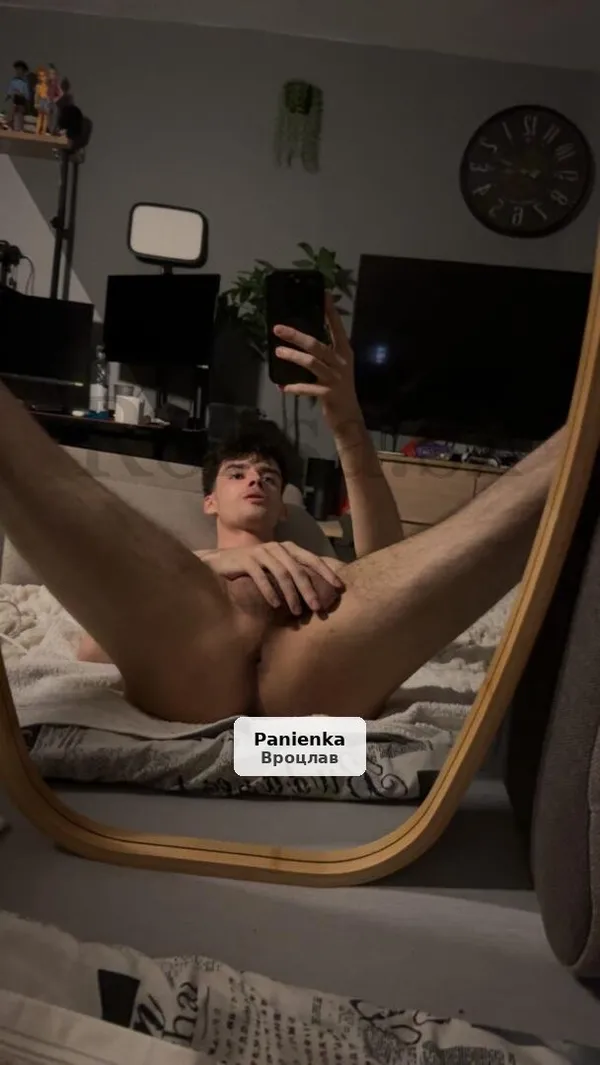 Twink Bottom szuka stałej relacji lub spotkania