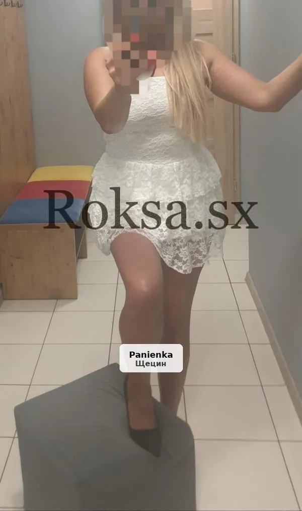 Submissive Sweetheart Awaits You