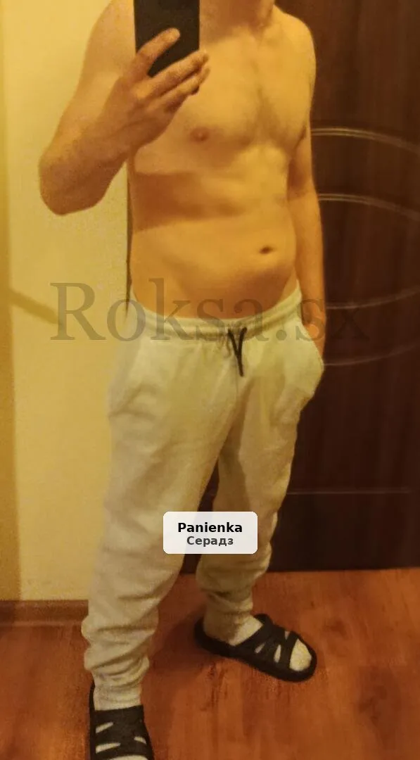 Atrakcyjny bi mężczyzna szuka towarzystwa