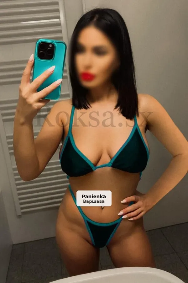 Приваблива масажистка – Преміум масаж Нуру та Body to Body