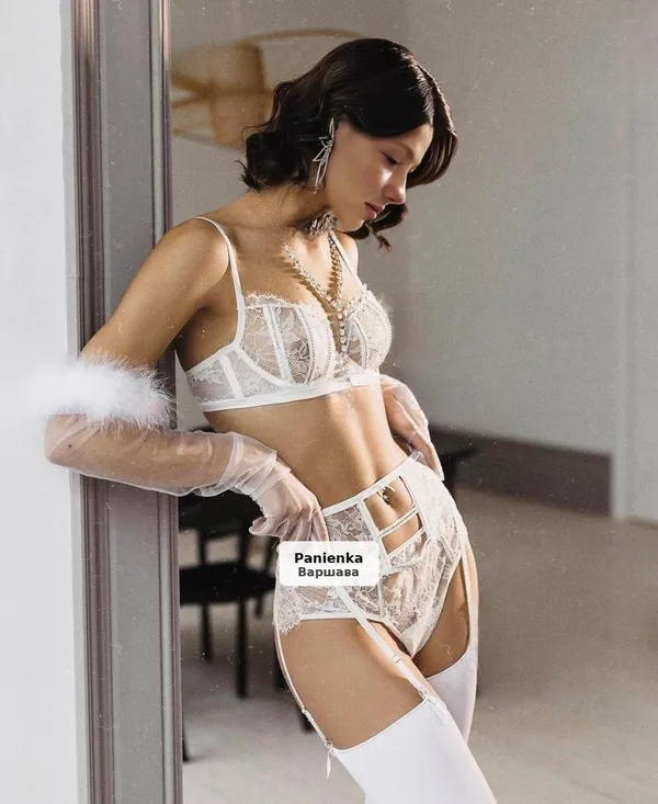 Regina - Beautiful & Sensual Brunette