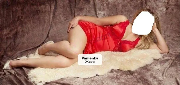 Dojrzała i doświadczona kobieta zaprasza