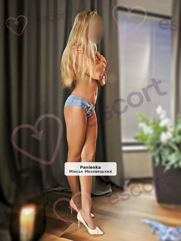 Elegant Blonde Invites