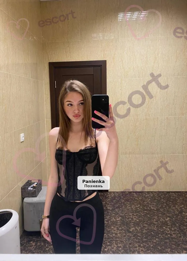 Anna – Subtelna blondynka zaprasza na namiętne spotkanie - 1/3