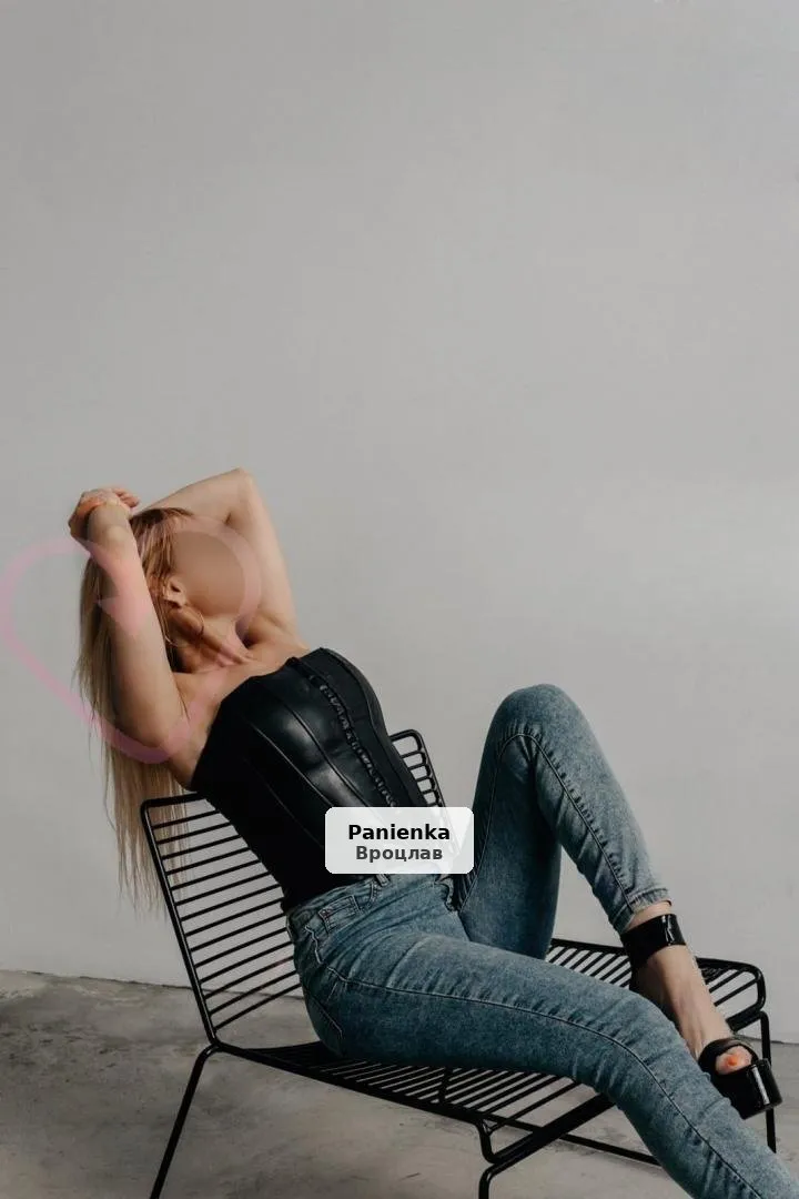 Pamela: Dojrzała, elegancka i pełna wdzięku - 1/3