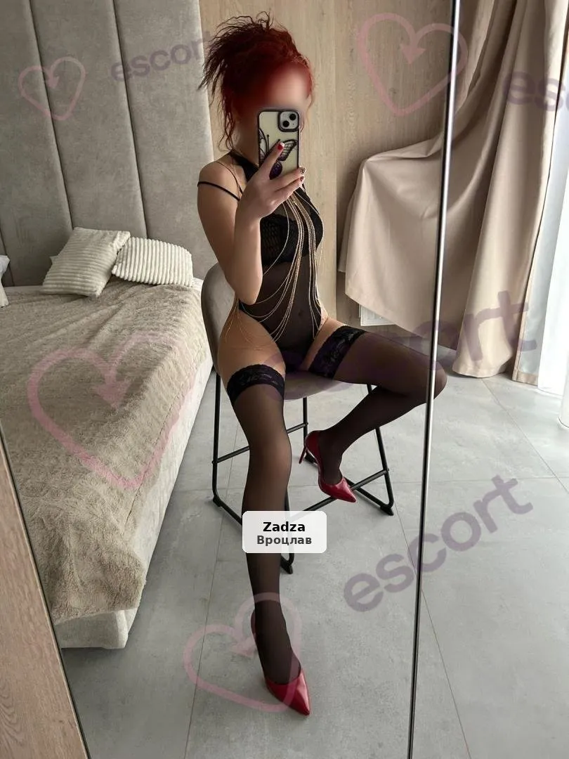 Adelina - Inteligencja, Styl i Zmysłowość - 1/3