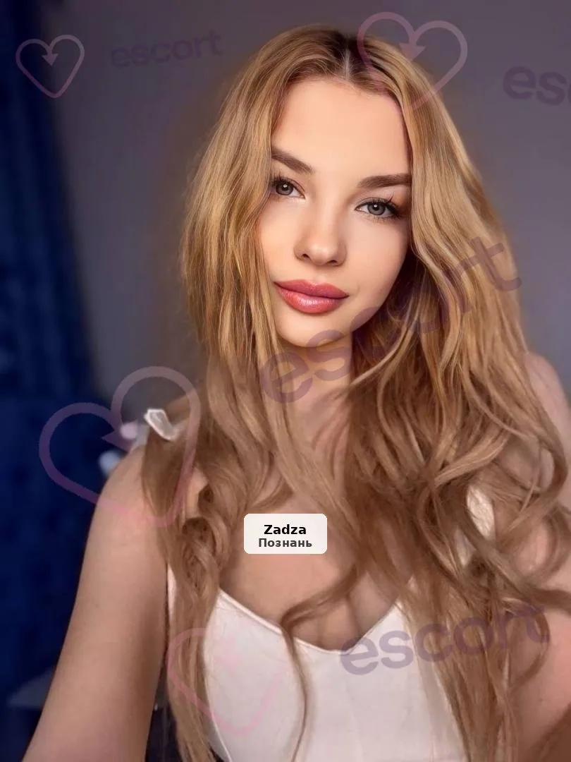 Urocza Kate zaprasza na czułe spotkania - 1/3