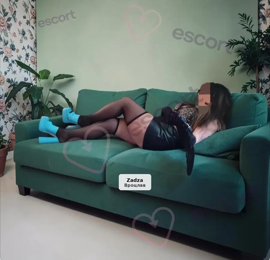 Experienced and Attractive Domina - 1/6