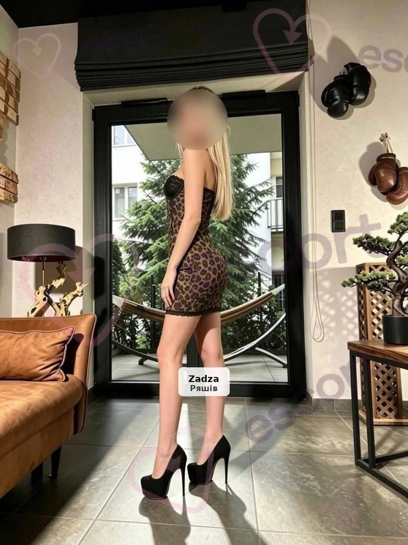 Лаура - GFE и незабываемые моменты - 1/3