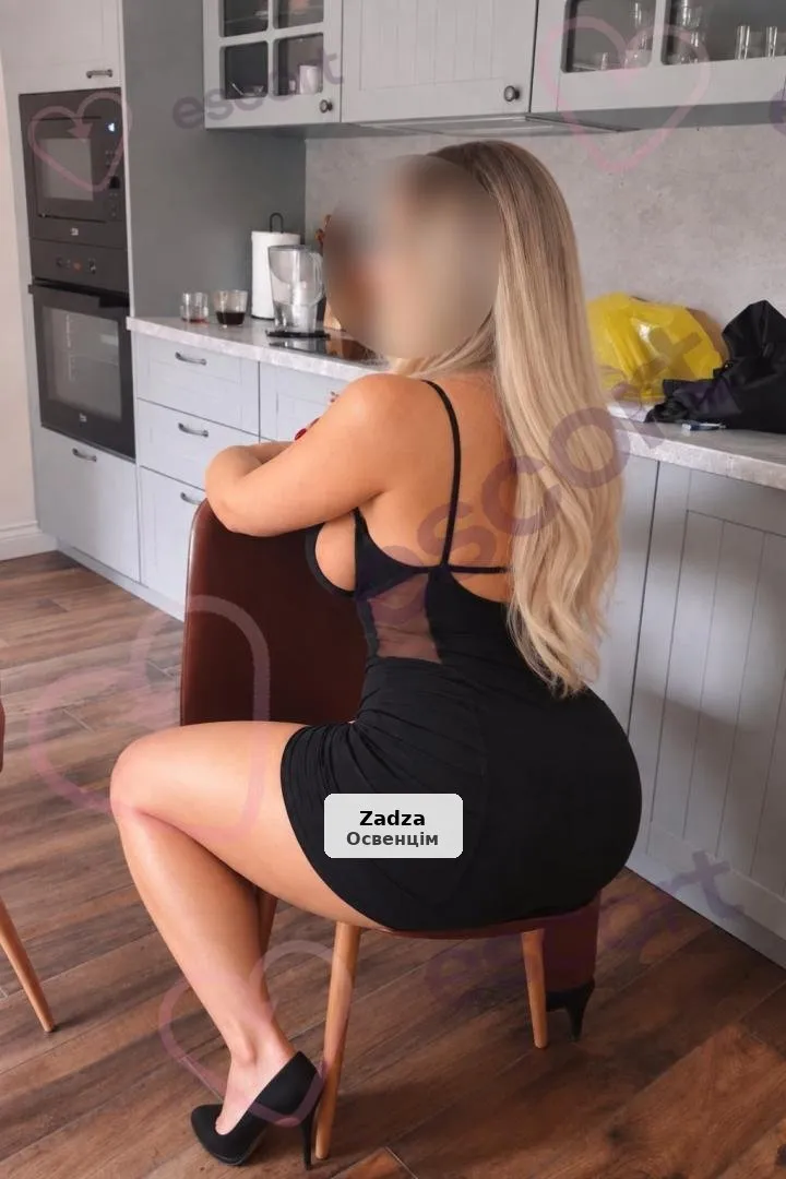 Sweet and sensual Kiciuś invites - 1/3