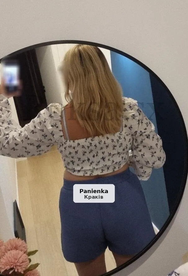 Atrakcyjna i naturalna blondynka zaprasza - 1/3