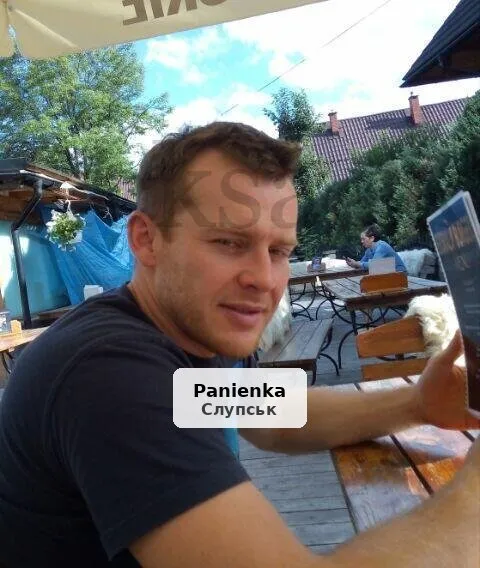 Dyskretne spotkanie z atrakcyjną kobietą - 1/1