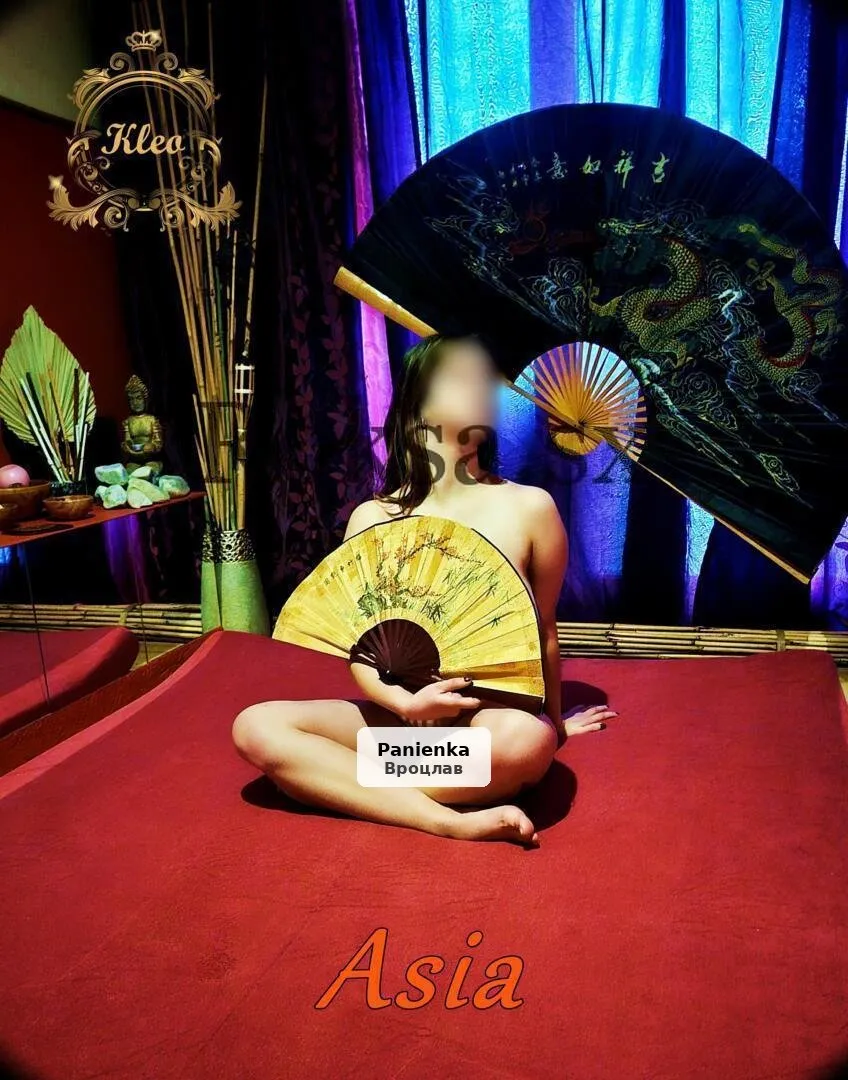 Namiętna Masażystka - Zmysłowe Masaże Nuru i Tantra - 1/6