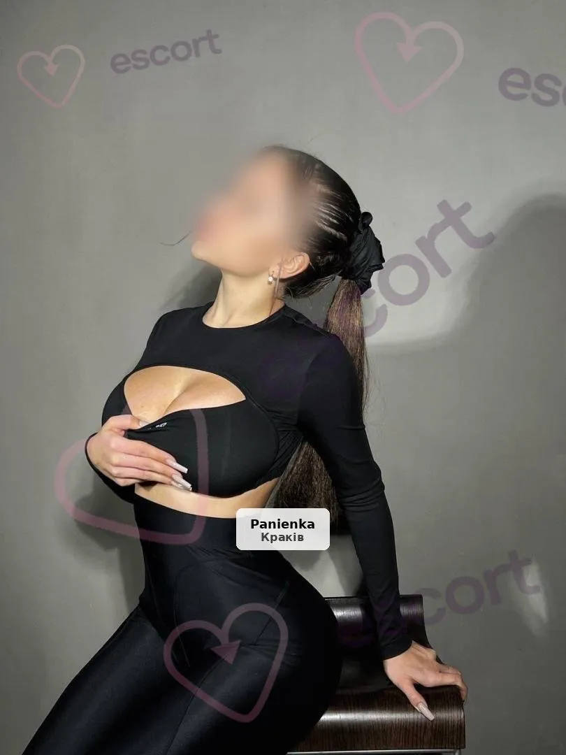 Alina - 1/4