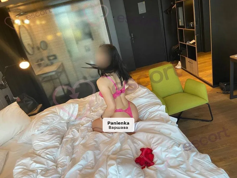 Ameli - Sensual Honey Tantra & Nuru Massage - 1/16