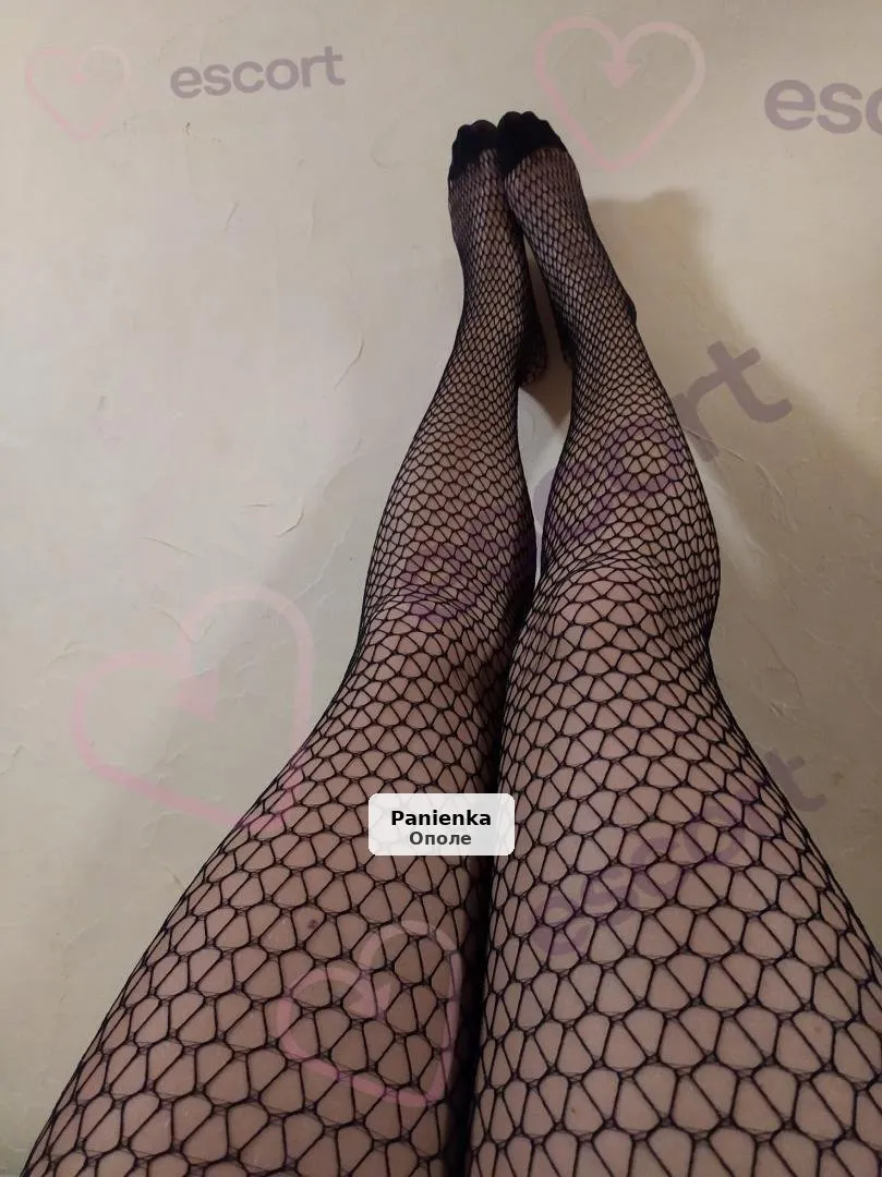 Zmysłowa i zawsze mokra – gorąca zabawa online - 1/5