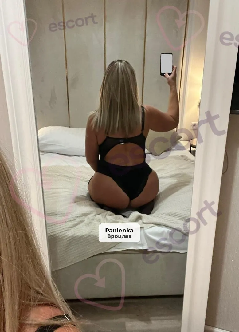 Czarna kocica - 1/5