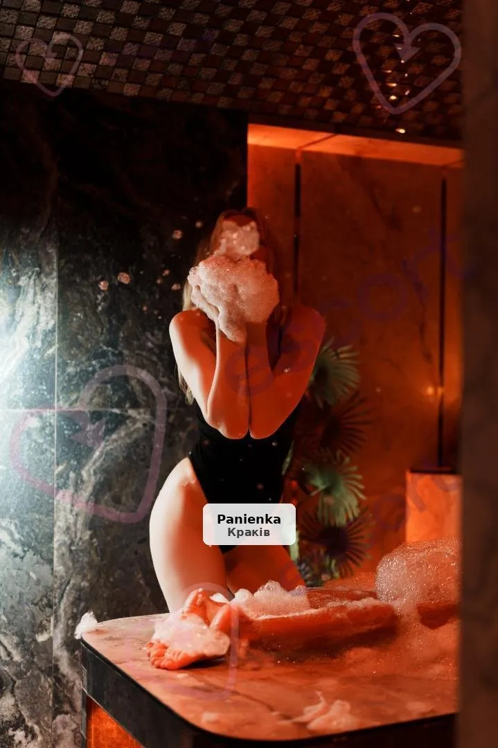 Reina Massage Krakow – Профессиональный массаж и премиум-релакс - 1/7