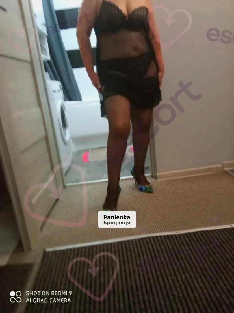 Prawdziwa Blondynka Zaprasza do Apartamentu - 1/5