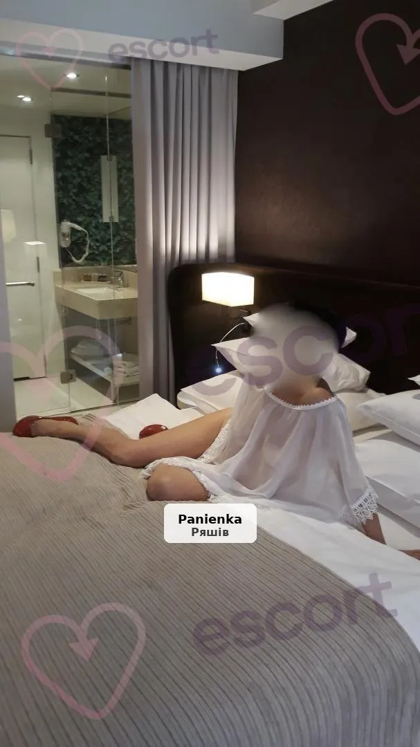 Zapraszam na miłe spotkanie - czuła i nietuzinkowa brunetka - 1/4