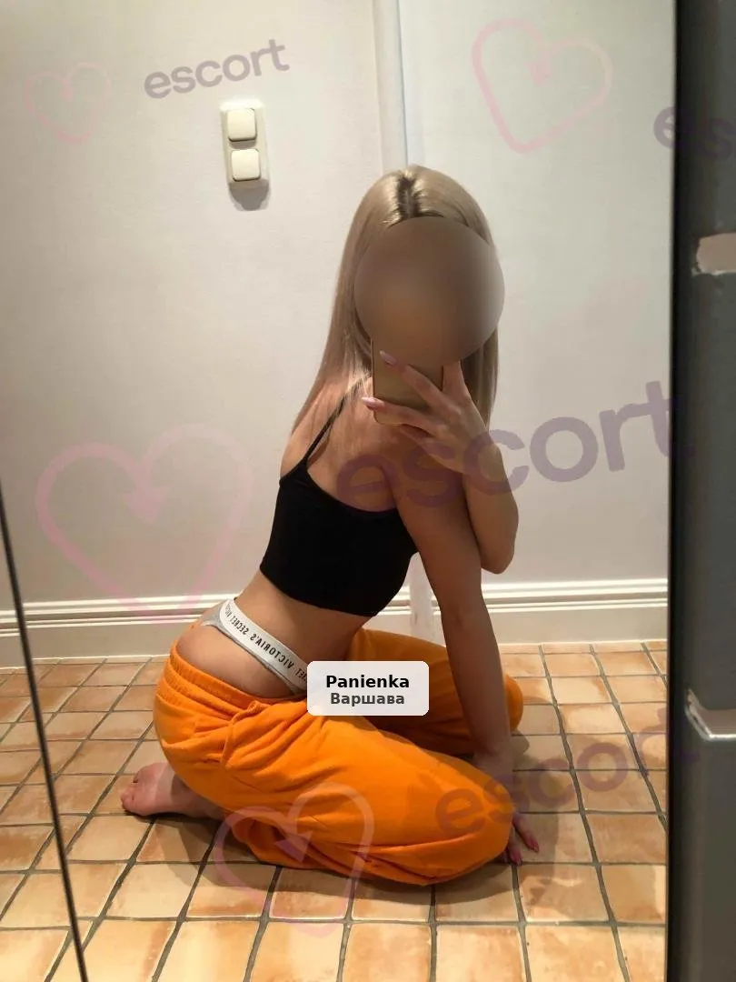 Natalia - Młoda, Wysportowana Blondynka - 1/4