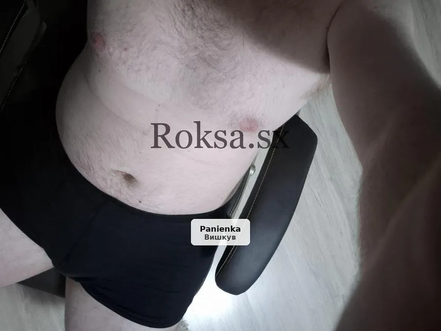Dyskretne spotkania z kulturalnym chłopakiem - 1/1