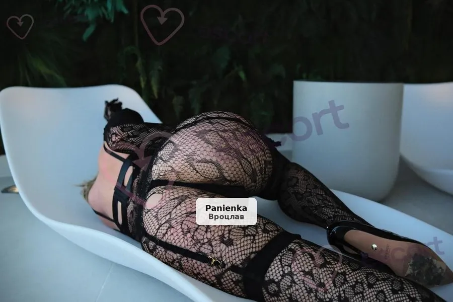 Pixie Massage Wrocław — Чуттєві відчуття та масажі - 1/8