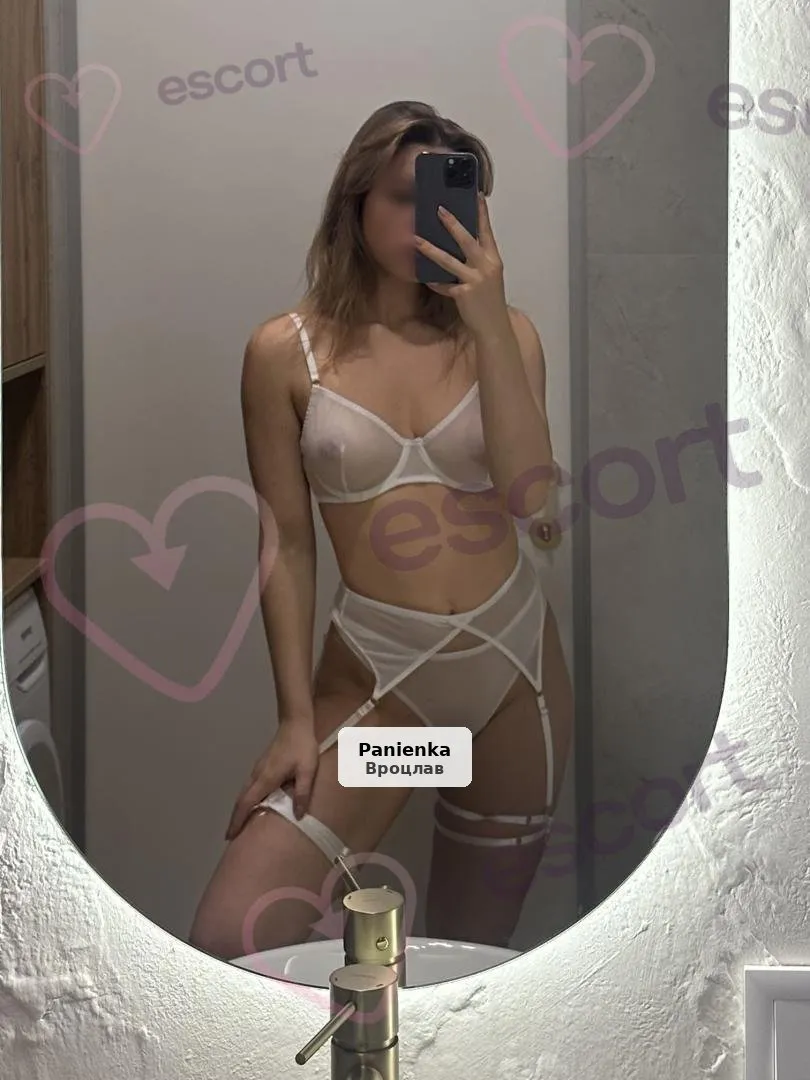 Nadia - Class and Unforgettable Meetings - 1/8