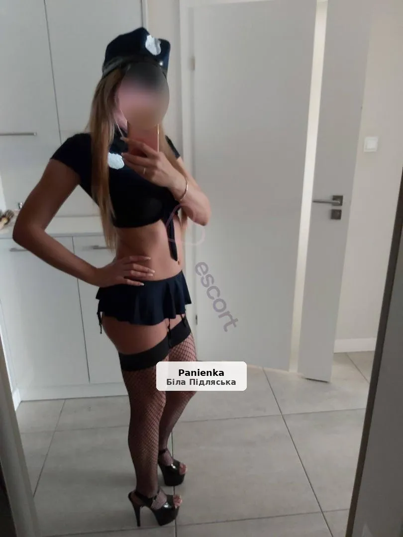 Amelka - Seks analny wliczony w cenę - 1/4