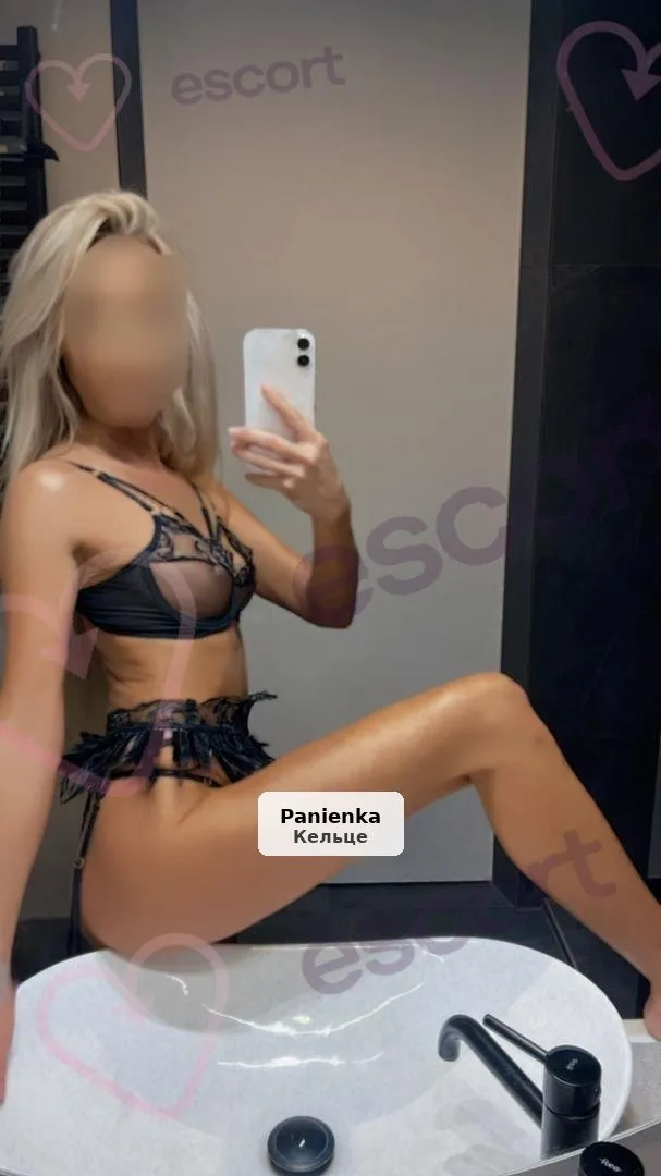 Oliwia - subtelna i namiętna blondynka - 1/4