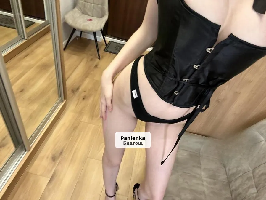 Lily, 22 lata – subtelna i namiętna - 1/8